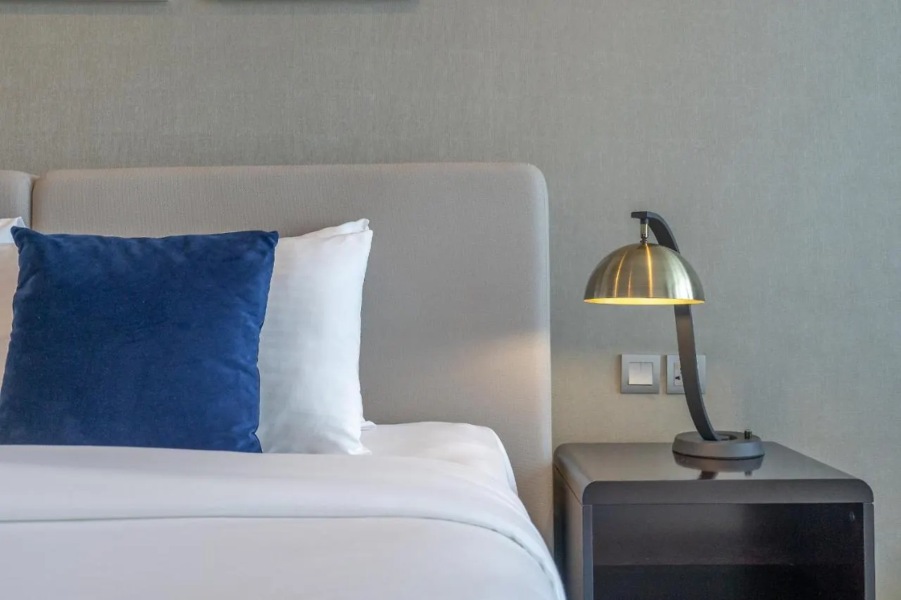 Spectacular Burj Khalifa View Service Apartment Dubai